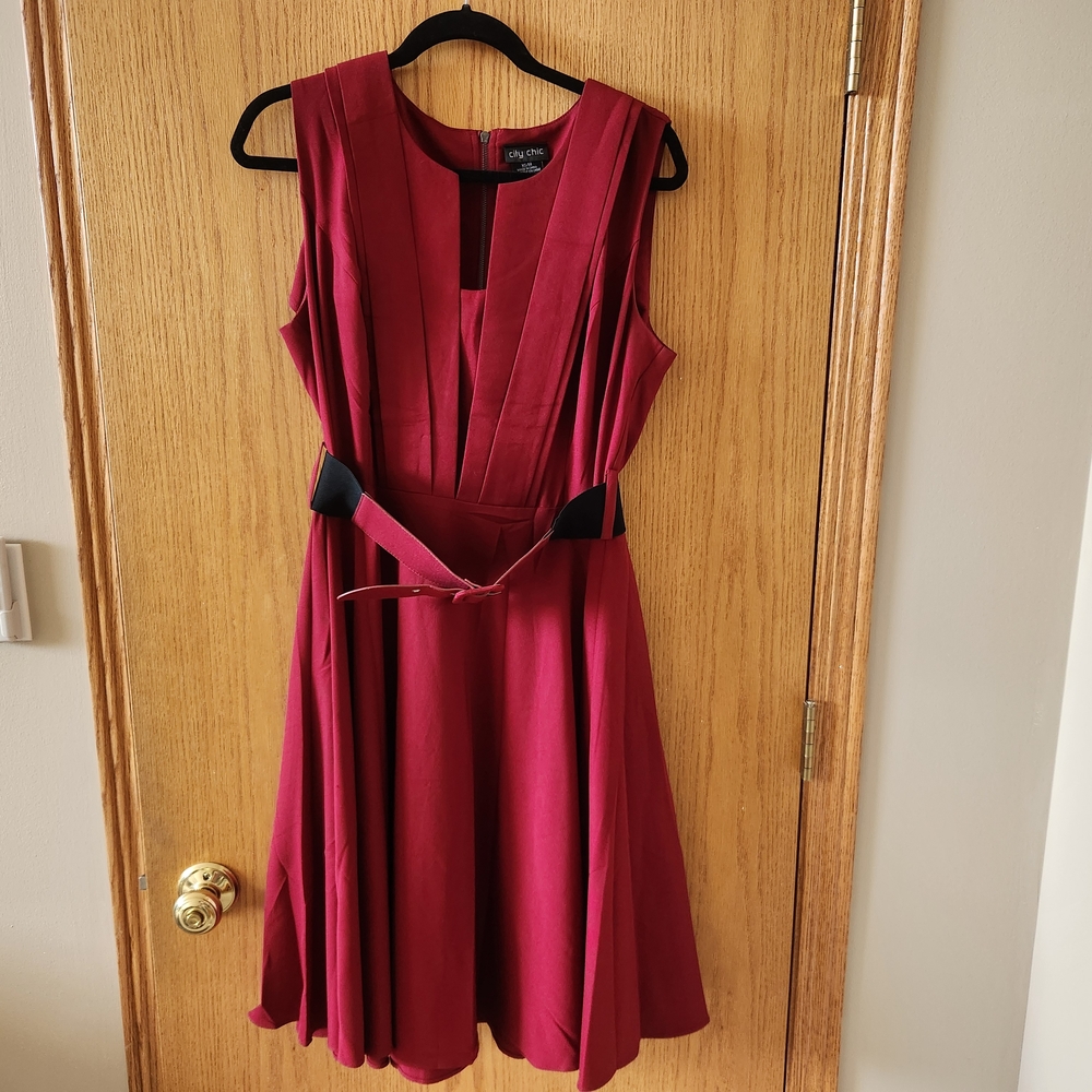 City Chic Red Midi Dress with Elegant Design